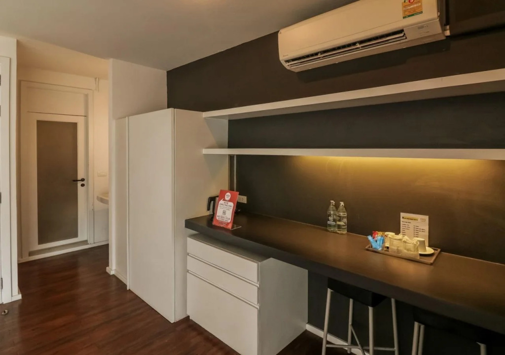 NIDA Rooms Eakamai 72 Shopping Centre