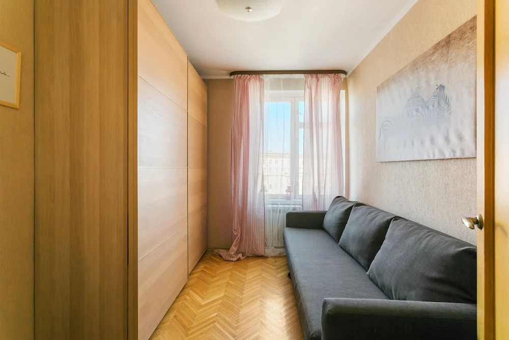 Apartment on Peschanaya 6