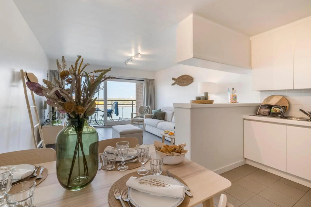 Portsight - cosy apartment for 4 persons with parking