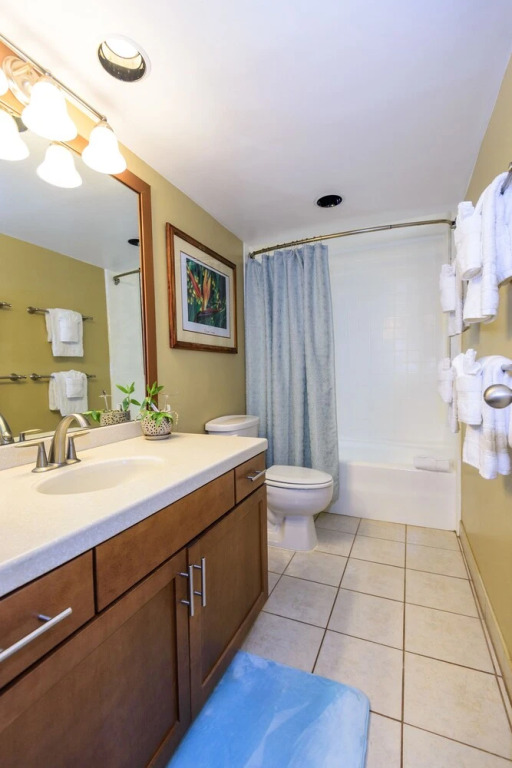 Hale Mahina B401 2 Bedroom Condo