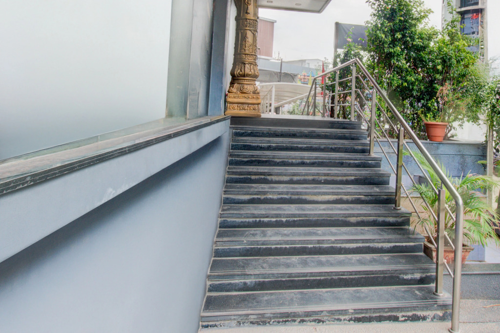 Super Townhouse Kothapet Formerly Surabhi Elite