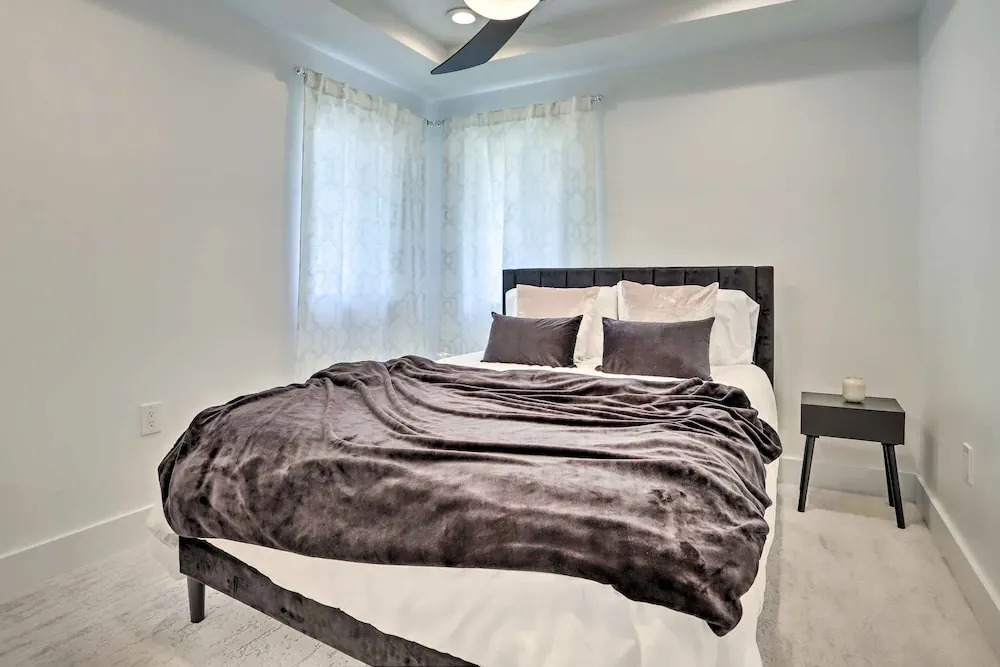 Denver Retreat w/ Yard ~ 4 Mi to Downtown!