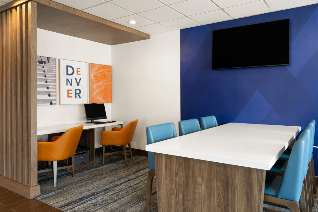 Holiday Inn Express Denver Central - North