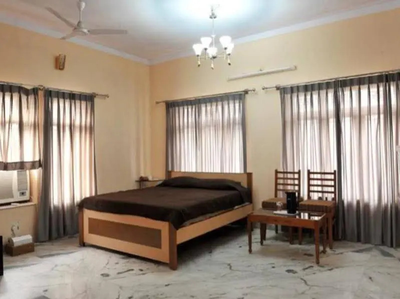Basant Inn