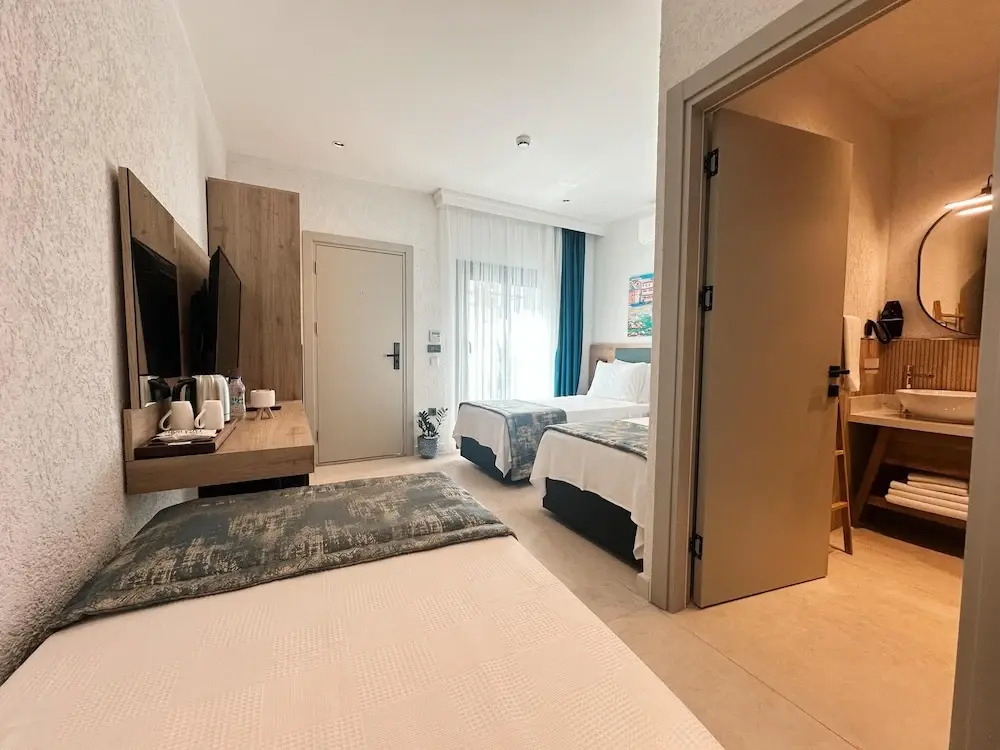 Taga Hotel