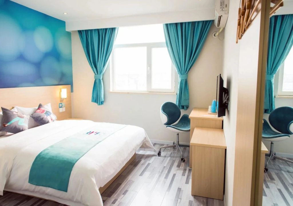 Pai Hotel Beijing Shahe Subway Station