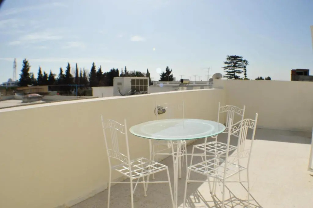 Cosy Triplex in La Marsa - 3 bed 2 Bath