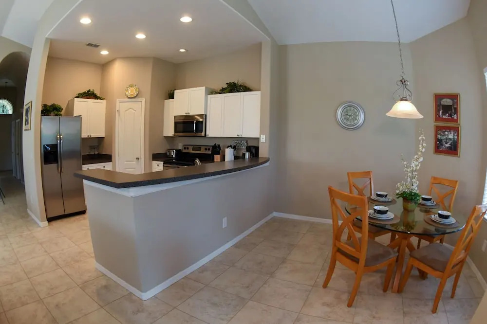 Davenport Vacation Homes by Shine FM