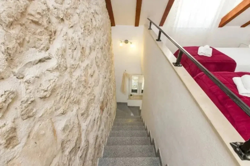 Peruzovic Rooms & Apartments