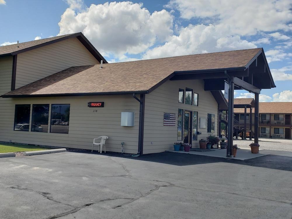 Fan Mountain Inn