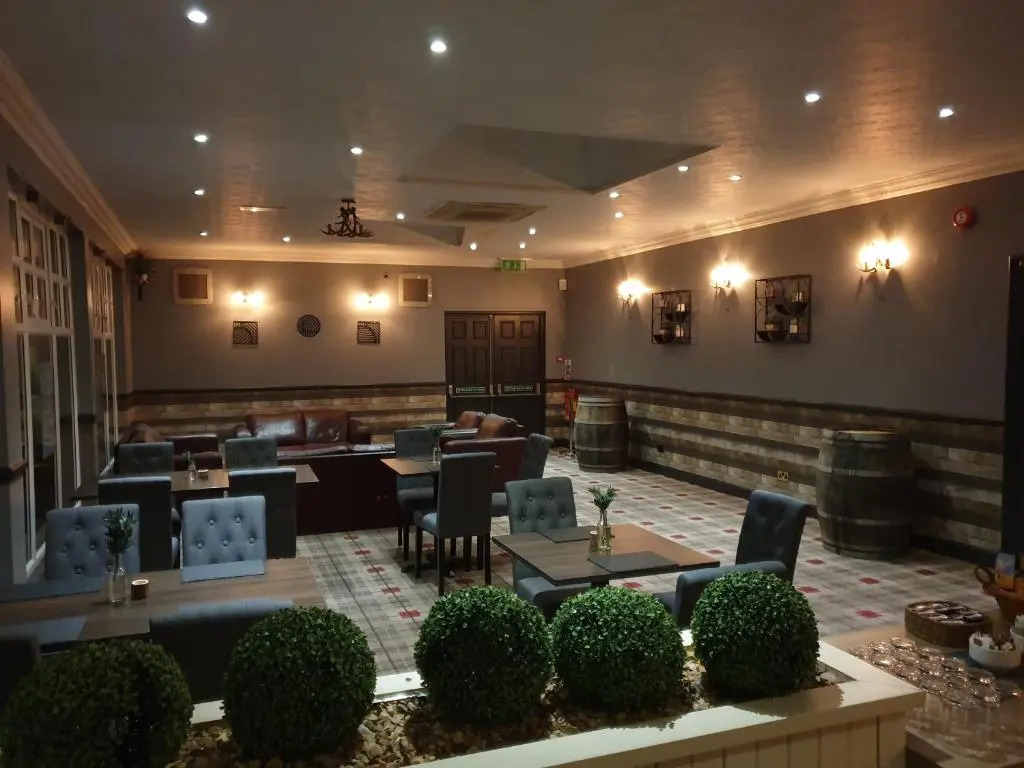 Glendevon Hotel