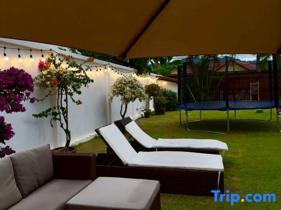 The White House Kamala Phuket