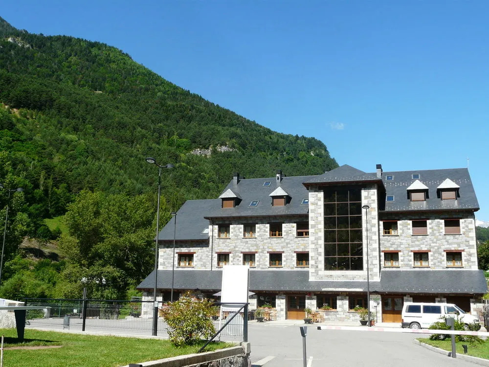 Complejo Turístico Bielsa Hotel y camping