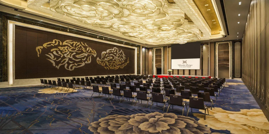 Wanda Reign Chengdu