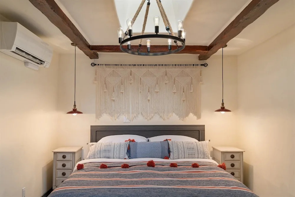 Casa Galeria - Luxury Rental With Hot Tub, Walk Everywhere