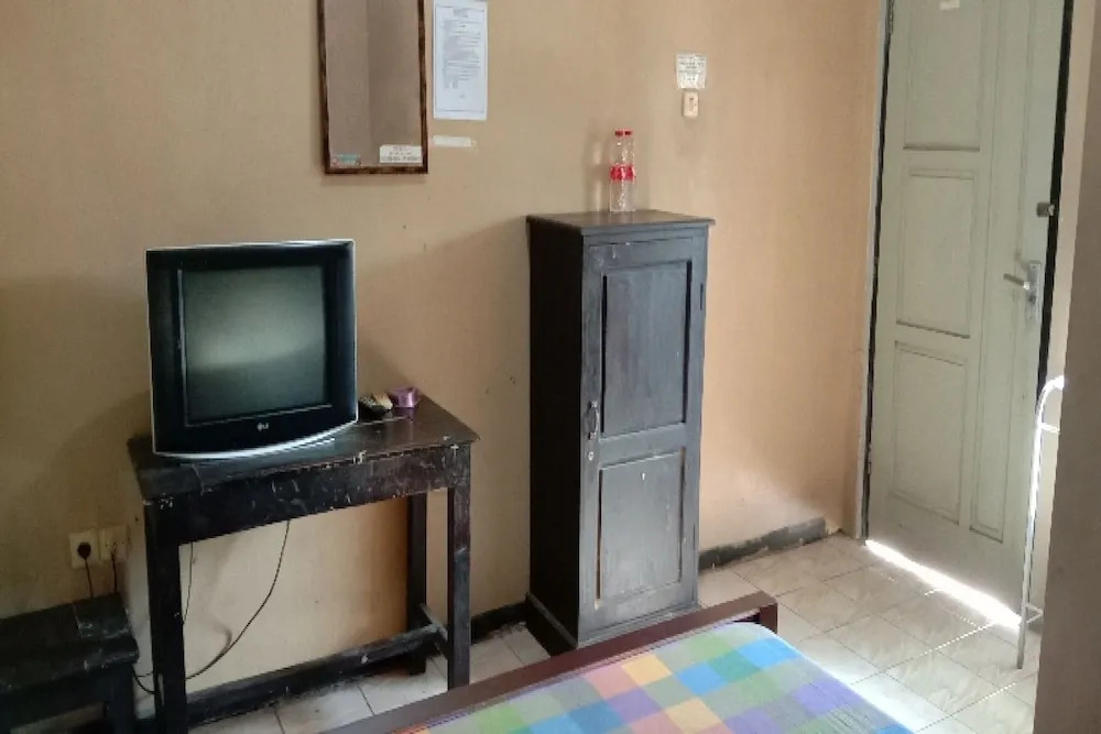 RedDoorz at Hotel Mutiara Ponorogo