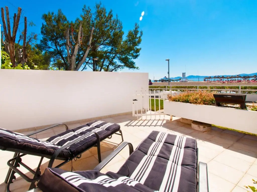 Apartment Oiza Sand Castle 15 at Alcudia Beach, WIFI and aircon