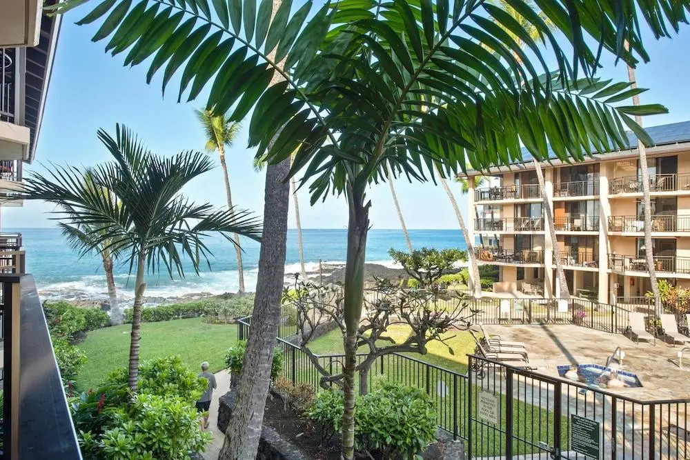 Kona Makai 1-204 Oceanview! AC! Remodeled! 2bd/2ba