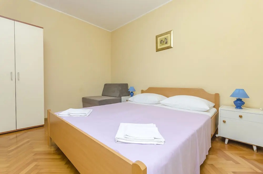 Rooms Summer Chill