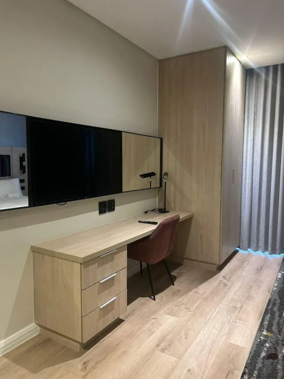 Luxury Apartment Sandton / no Loadshedding / Dstv