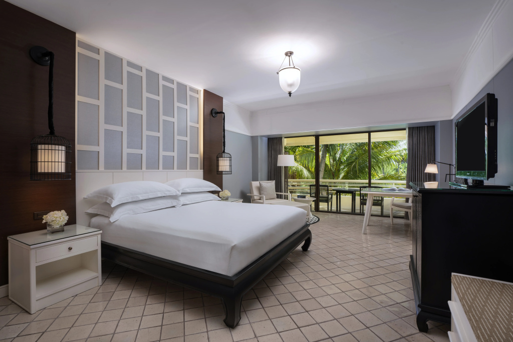 Pullman Phuket Karon Beach Resort