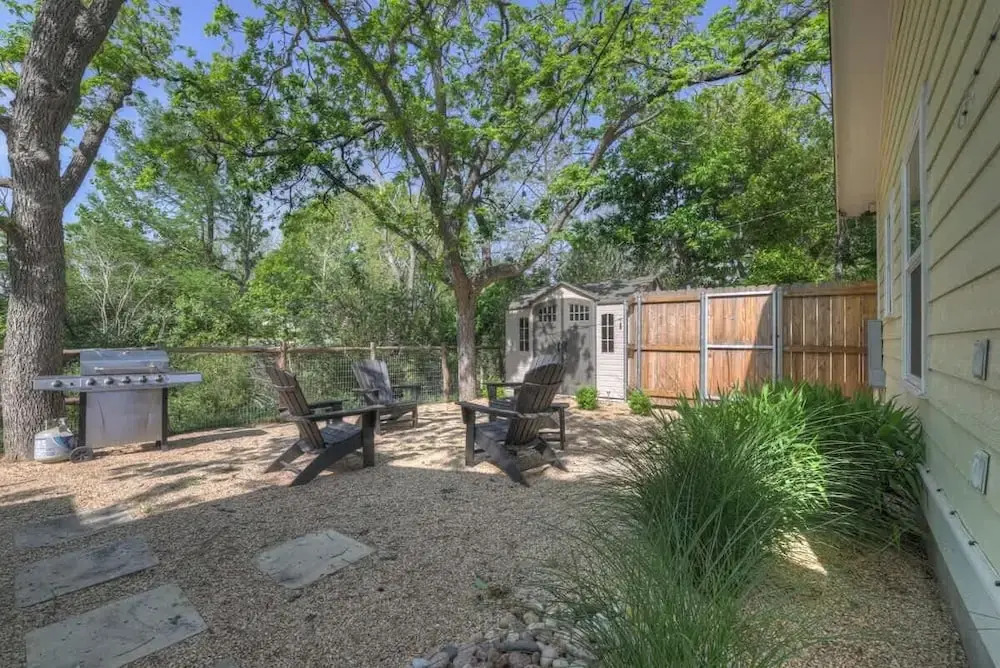 The Grove-a Charming Cottage - 2 Blks to Main St