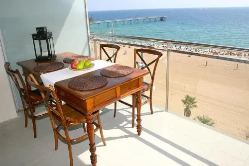 Great Sea-Side Barcelona Apartment
