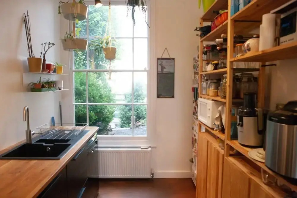Spacious 3 Bedroom Georgian House in Bristol