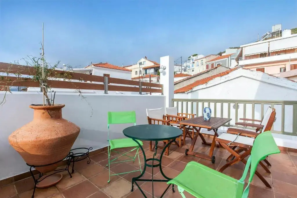 Chora Traditional 4 Bedroom House in Samos - BLG 69214