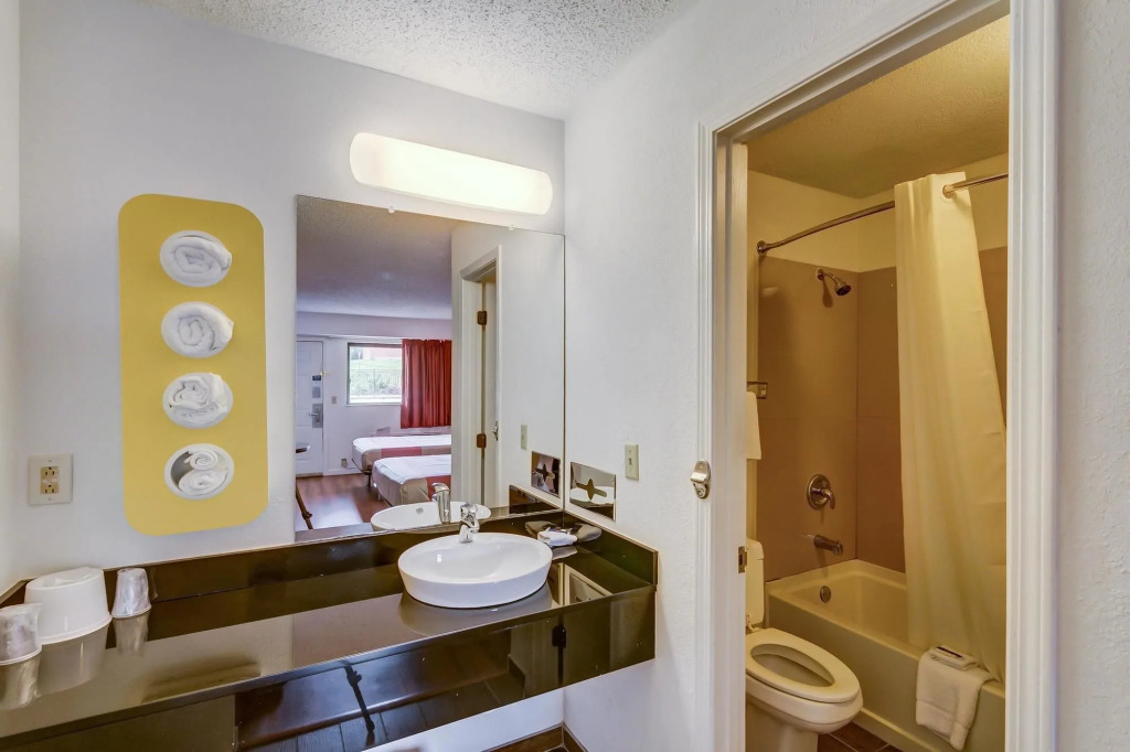 Motel 6-Berea, KY