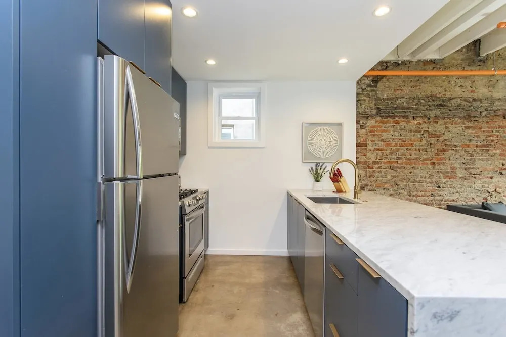 Inventors Loft 3 - Relax/play/explore- Center City