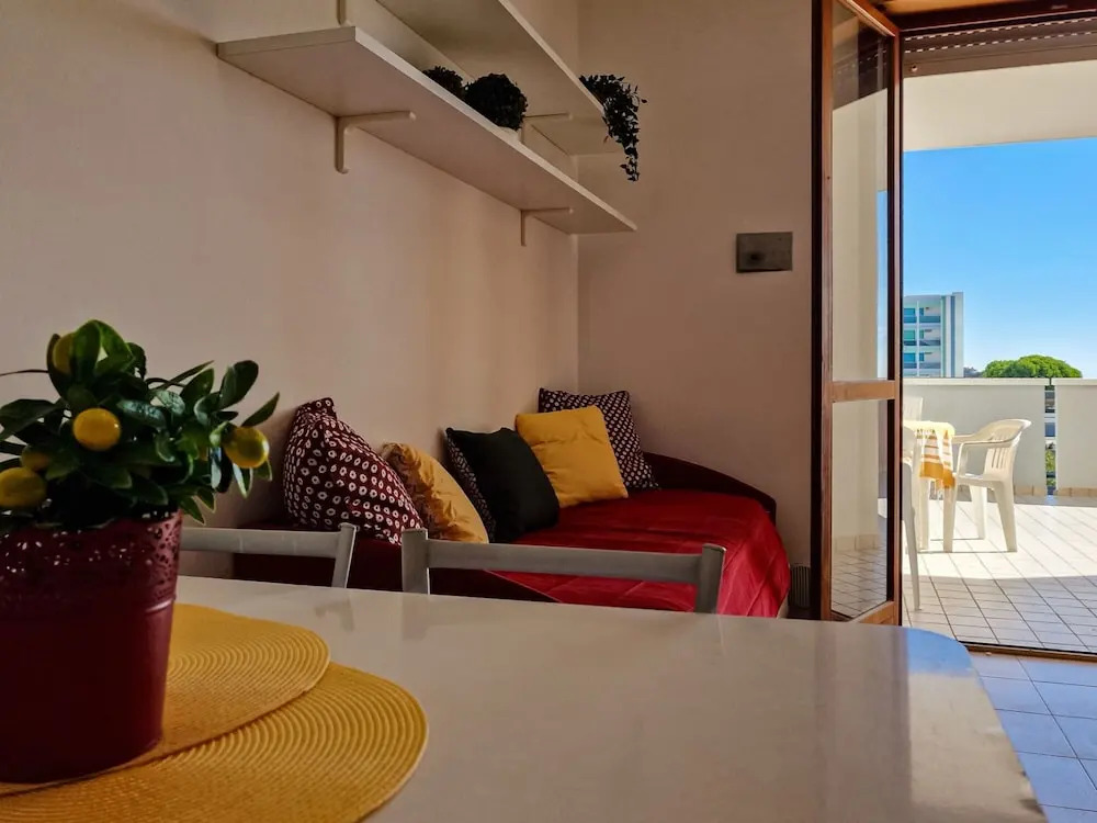 Beach Retreat for up to 6 Guests-beahost