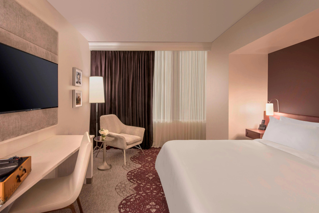 The Elizabeth Hotel, Autograph Collection