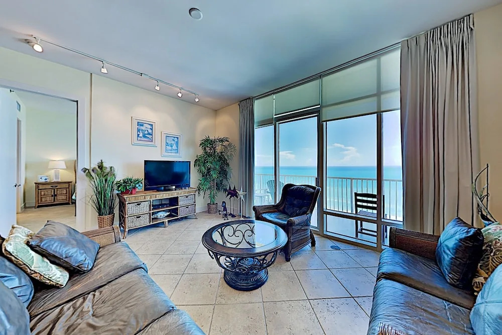 Opulent Beachfront W/ Pools, Spa & Theater 3 Bedroom Condo