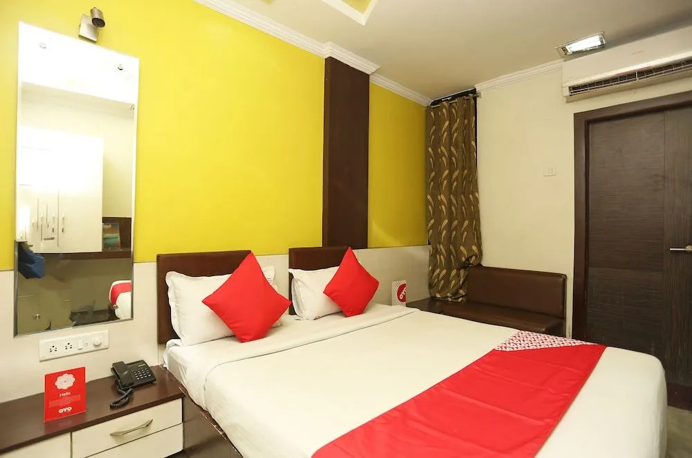 Oyo 24646 Hotel Gaurav Palace
