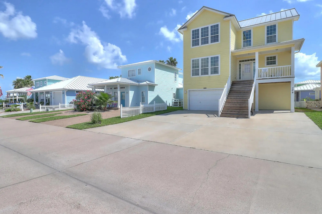Sun Shiner Beach House RS109