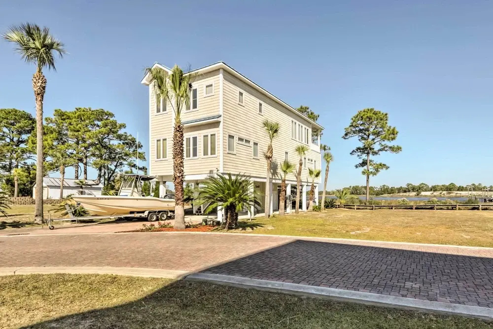 Riverfront Carrabelle Home w/ Furnished Patio!