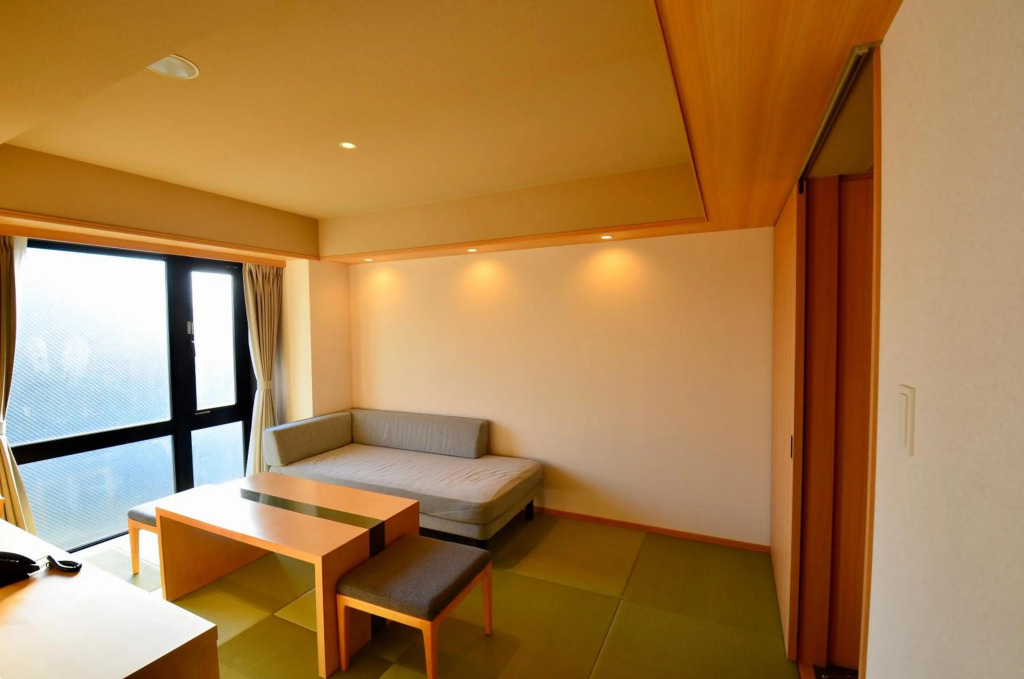 Henn na Hotel Premier Kyoto Gojo Karasuma -Formerly Watermark Hotel Kyoto