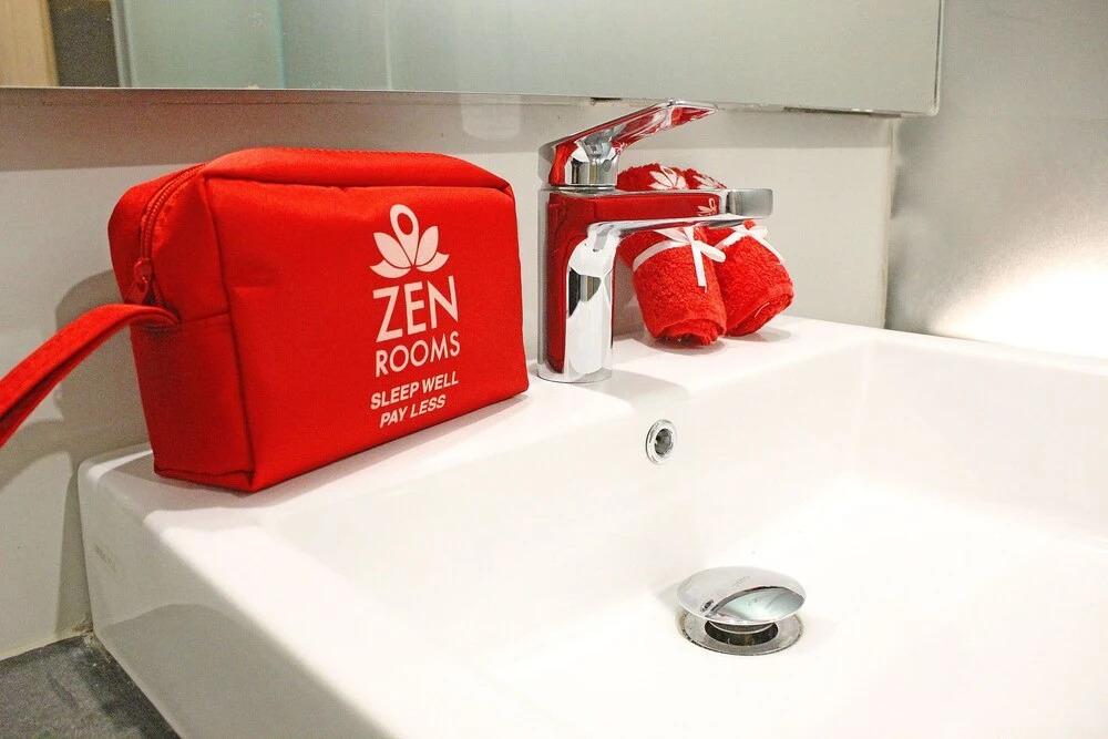 ZEN Premium Sampoerna Strategic Square