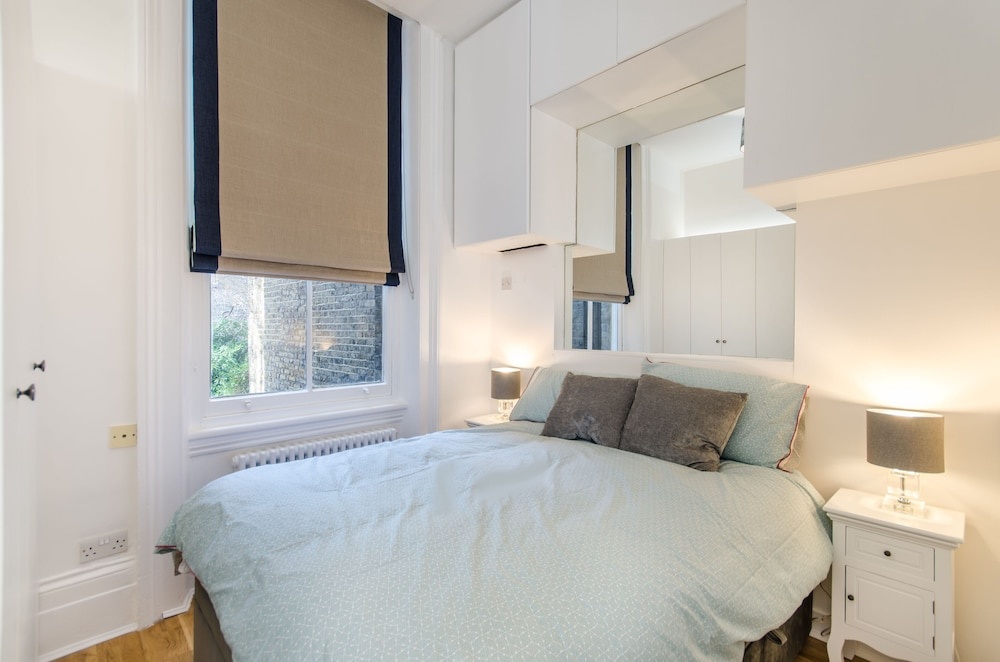 Chelsea Earls Court apartment