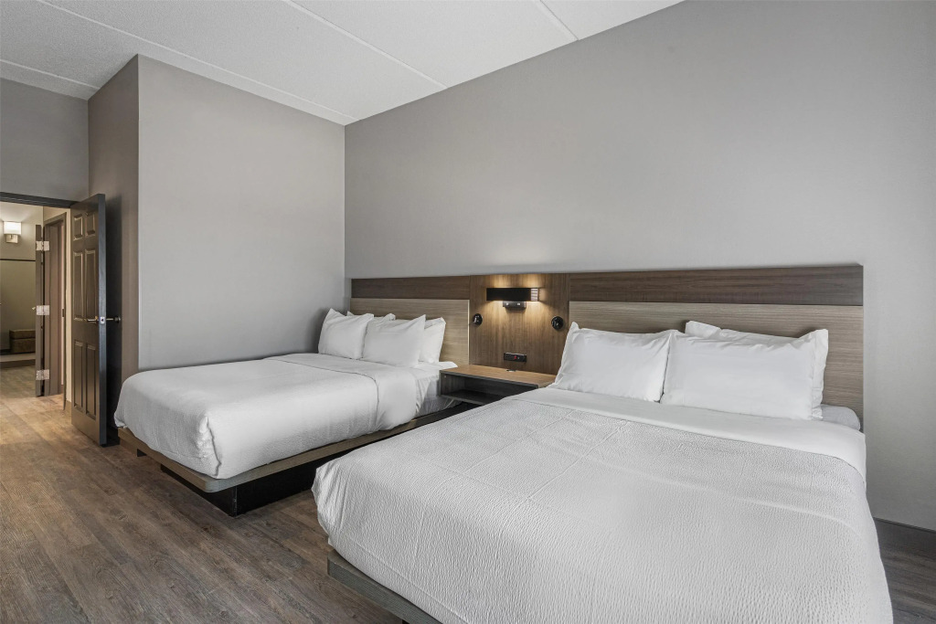 Best Western Plus Savannah Gateway