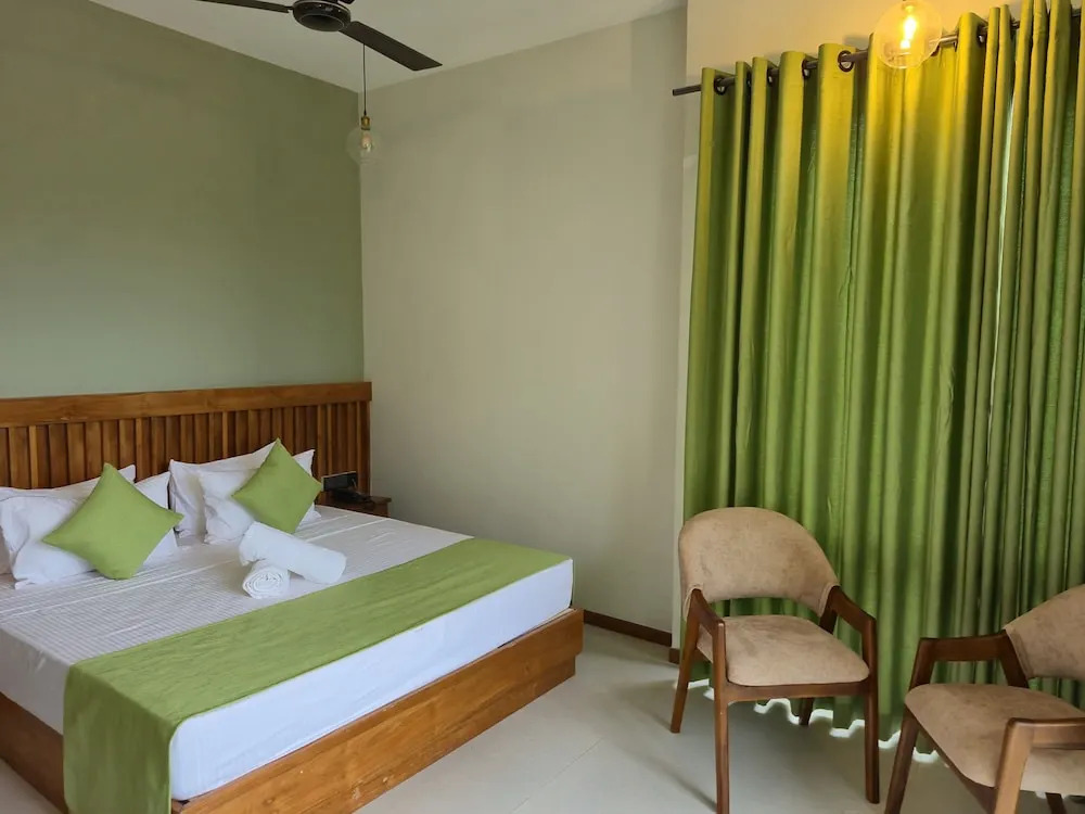 River Shades Hotel