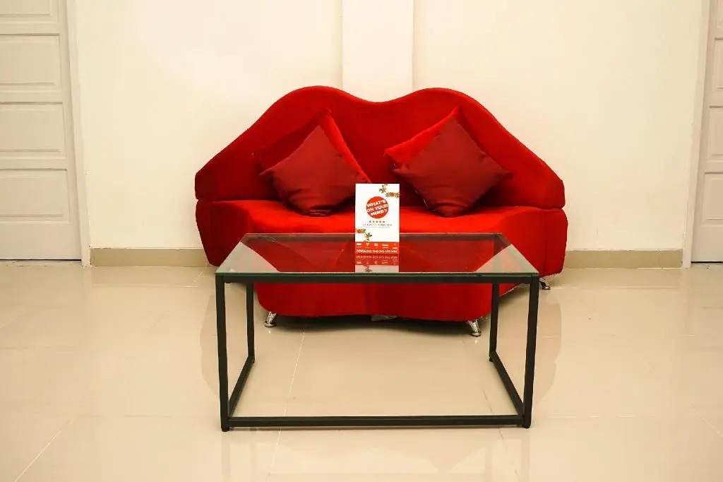 RedDoorz Syariah near Transmart Padang
