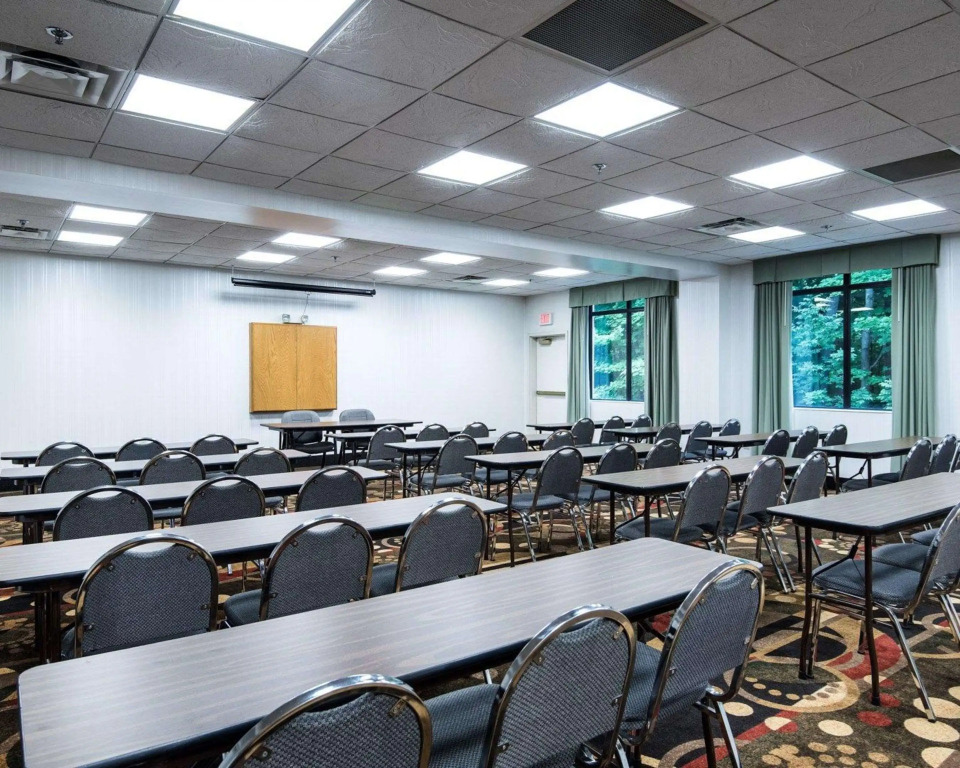Comfort Inn & Suites LaVale - Cumberland