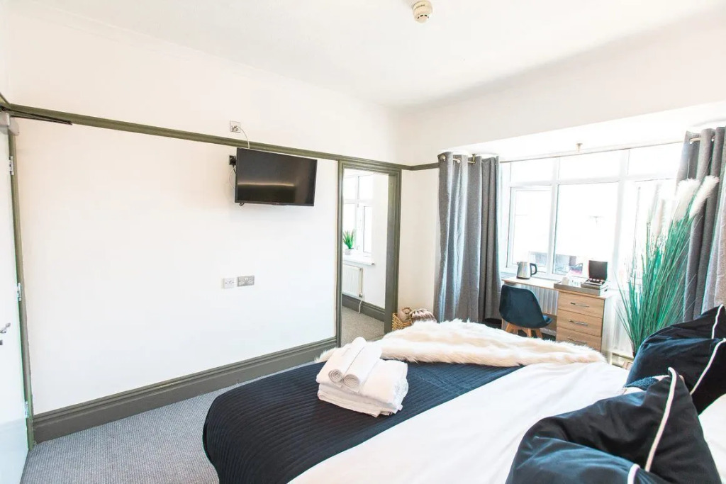 Angharad Hotel