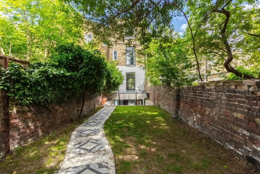 Stunning 2 Bedroom House in Peaceful London Fields