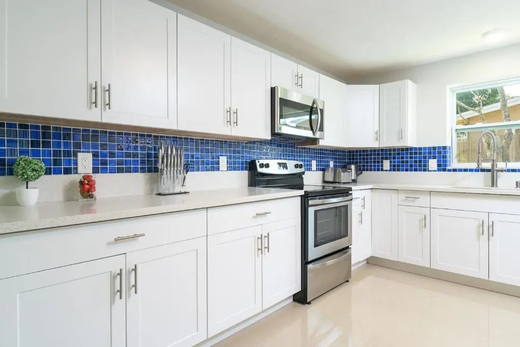 Tropical House 3 Bedrooms with Pool Oakland Park