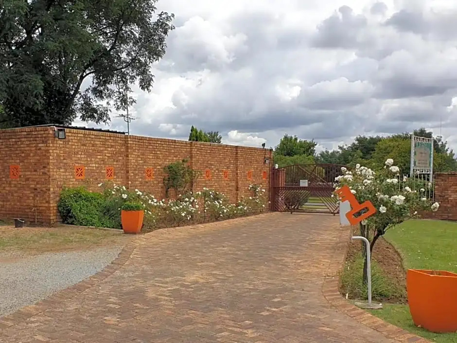 The Lazy Grape Guest Lodge & Spa