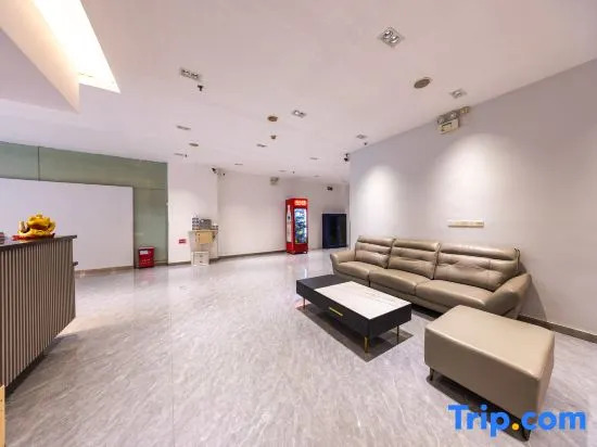 Xicheng Business Chain Hotel (Shenzhen Xintangwei Subway Station Shuanglong Subway Station Branch)