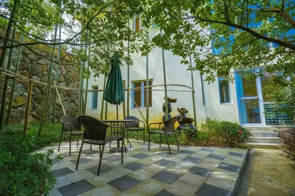 Yiyun Botique Inn Water Front Villa